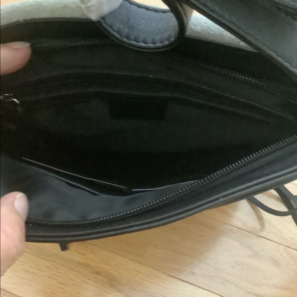Cow Hide Flat Slim Silhouette Bag - Picture 5 of 7